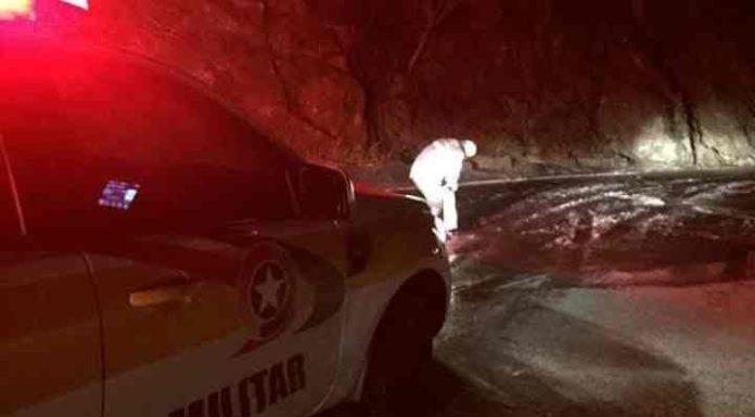 Dois corpos são encontrados enrolados em lona no norte de SC