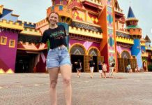 Jovem é impedida de ir nos brinquedos do Beto Carrero World por não ter braços