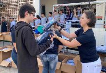Piçarras entrega uniforme escolar de inverno para estudantes do 9º ano da Escola Adolfo Antônio Cabral