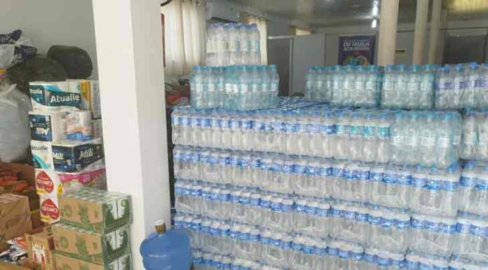 Ponto de coleta para arrecadação de donativos em Penha segue aberto até às 18h de hoje