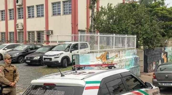 PM de Penha intensifica trabalho da Rede de Segurança nas escolas públicas e privadas