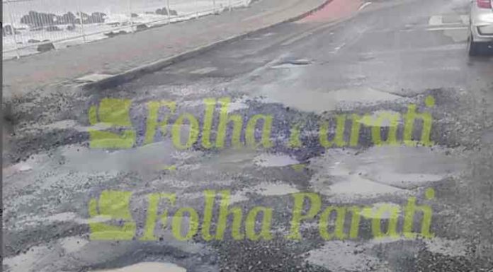Rua da Beira Mar em Barra Velha parece “queijo suíço” devido a buracos