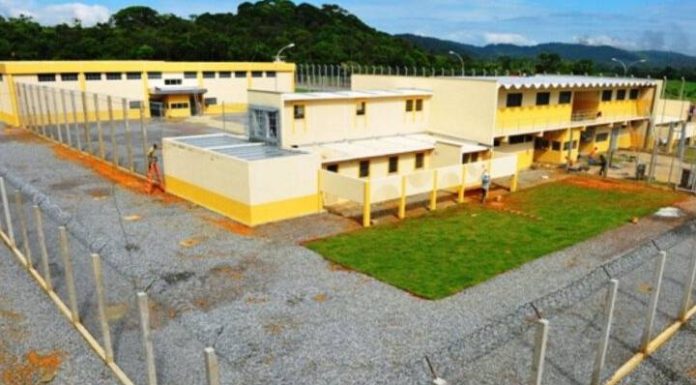 Justiça solta mais de 200 presos do semiaberto do Presídio da Canhanduba