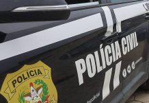 Imóvel em Navegantes guardava materiais de neonazismo