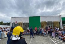 Alunos e servidores de creche em Piçarras evacuam treinam simulação de incêndio