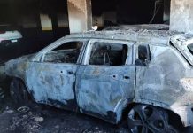 4 carros são destruídos em incêndio em prédio residencial de Itajaí