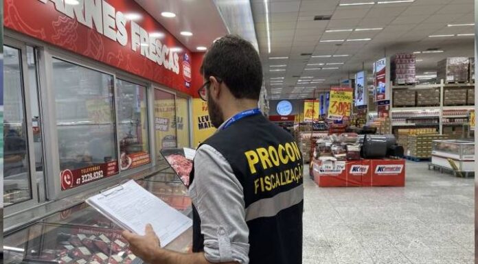 Procon constata queda de preços da cesta básica nos mercados de Navegantes