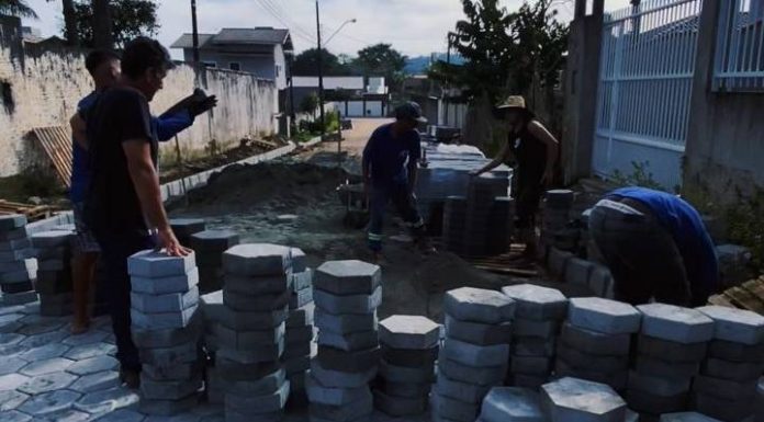 Penha segue com obras de pavimentação e limpeza urbana