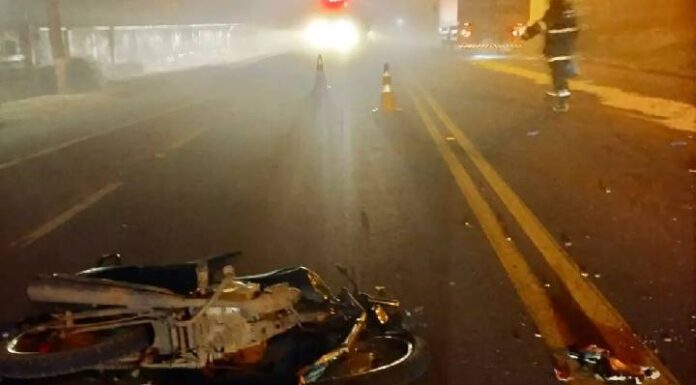 Motociclista morre ao bater contra caminhão na SC-477