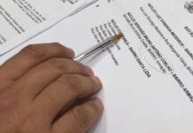 Aquiles assina decreto para Reurb em Armação e Santa Lídia