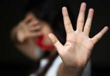 Homem agride mulher com socos e mordidas em Itajaí
