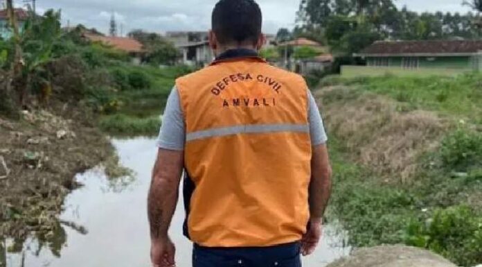 Operação do Gaeco prende ex-diretor da Defesa Civil de Barra Velha por corrupção