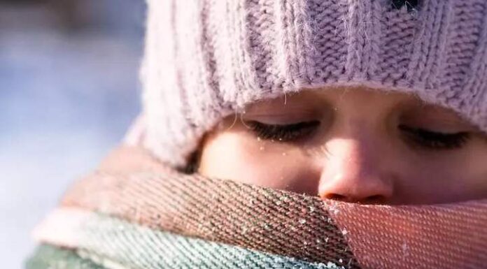 Massa de ar “extremamente fria” prolonga e intensifica frio em SC nesta segunda-feira
