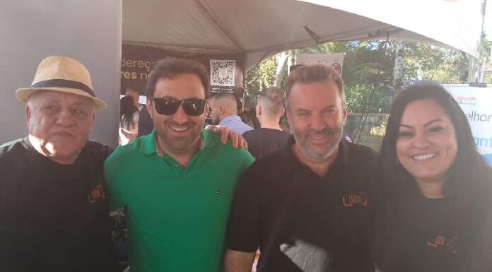 Barraca da Livens Construtora tem encontro de pré-candidatos de peso, Evandro e Gilberto