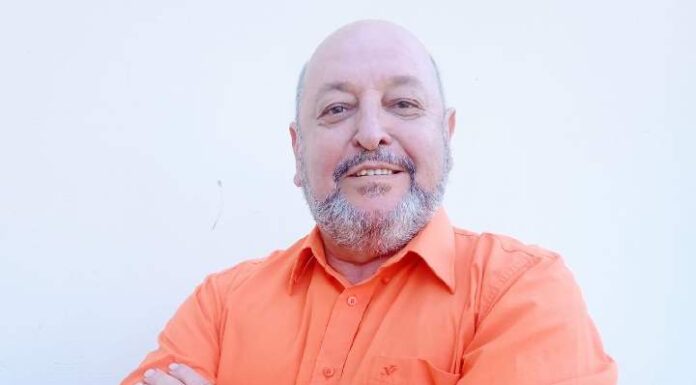 Conheça o pré-candidato do Podemos a vereador, Arão do PROCON!