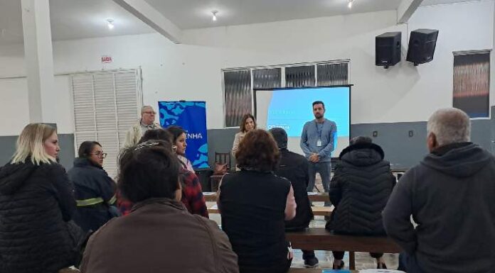 Águas de Penha e moradores do Gravatá dialogam sobre avanços do sistema de esgoto na cidade