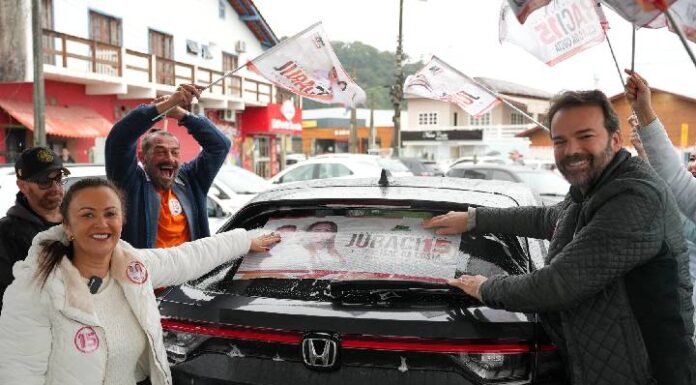 Coligação “Penha em Primeiro Lugar” mobiliza mais de 300 carros no adesivaço