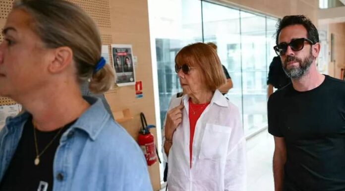 Filha relata ‘dor’ ao saber que pai convidou 50 estranhos para estuprar a mãe