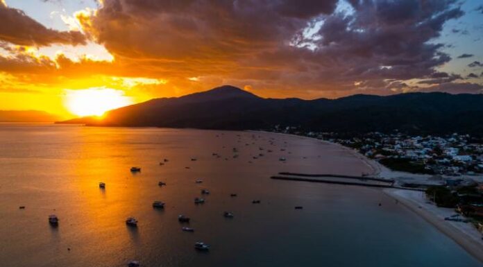 Saneamento impulsiona turismo em Penha e garante futuro sustentável