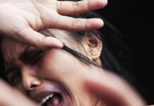 Mulher é assaltada e agredida em Penha quando voltava para casa
