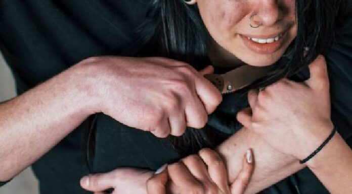 Mãe e filha escapam de tentativa de feminicídio em Itapema