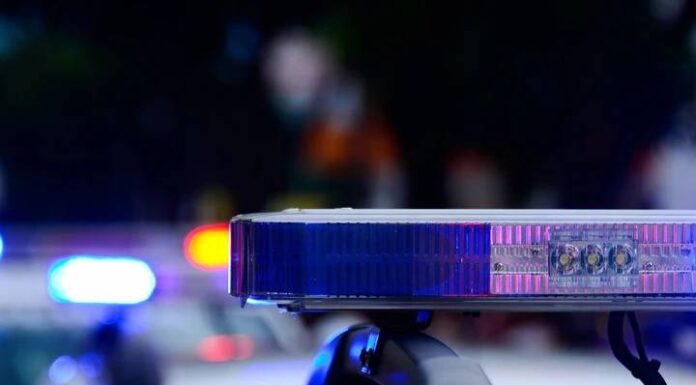 Suspeito de estuprar a própria esposa é morto a pauladas por oito pessoas