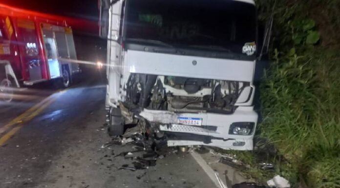 Motorista com a cabeça sangrando é socorrido em Luiz Alves