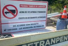 Penha instala placas proibindo trânsito de caminhões. Entenda a regulamentação