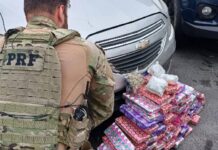 Dupla é detida em carro roubado contendo mais de 40 kg de drogas em Balneário Piçarras