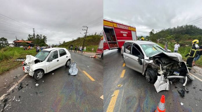 Batida frontal entre Celta e Toyota mata uma pessoa e deixa outras três feridas em Tijucas