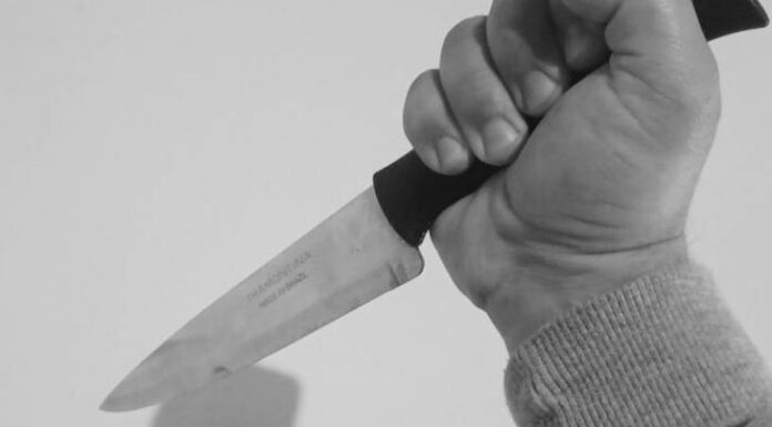 Homem é morto com facada no pescoço em Barra Velha