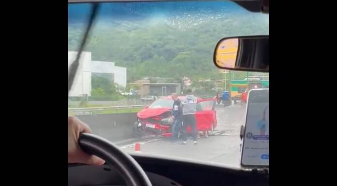 VIDEO Acidente na BR-101, no São Cristóvão, em Penha, deixa trânsito lento