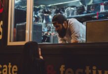 Turismo de Balneário Piçarras abre chamamento público para food trucks na temporada