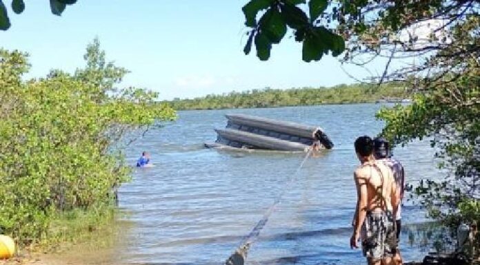 Bebê que foi resgatado do mar morre no hospital