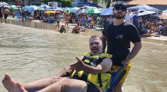 Banho de mar com acessibilidade: Projeto “Vida na Praia” retorna ao litoral catarinense