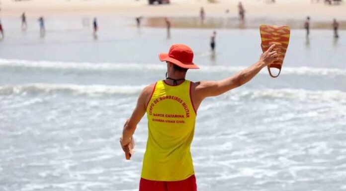 Em 7 dias, Operação Estação Verão salva 85 pessoas em praias de SC