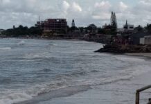 Jovem tenta salvar amigo no mar e os dois desaparecem em SC