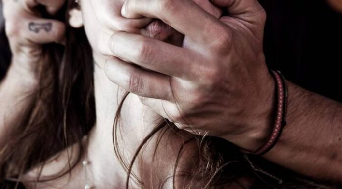 Ciumento tenta matar a mulher enforcada em Penha