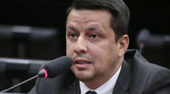 Adriano Tibeco encabeça proposta de CPI para investigar supostos gastos da gestão anterior