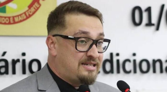 Élinho Quintino (PRD) é eleito presidente da Câmara de Vereadores de Penha para o biênio 2025/2026