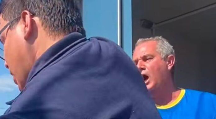 VIDEO Vereador de Navegantes é agredido durante fiscalização a empresa Point Car