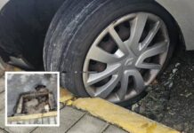 Moradora tem prejuízo ao quebrar o carro quando passava em um buraco na Nereu Ramos, em Piçarras