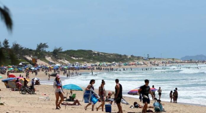 Fim de semana em SC tem “alerta laranja” para onda de calor, com chuvas no sábado