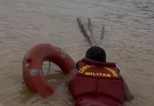 Homem é resgatado à deriva no Rio Itajaí-Açu, em Itajaí