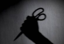 Mulher ataca colega de trabalho com tesouradas após briga em Jaraguá do Sul
