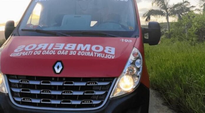 Jovem em surto ataca o marido e os bombeiros voluntários em SC