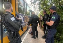Ladrão aproveita ida de motorista ao banheiro e foge com ônibus em Balneário Camboriú