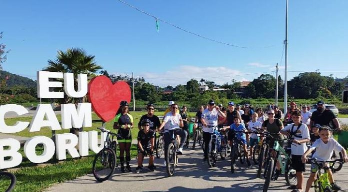 Camboriú comemora 141 anos com casamento coletivo, feira cultural, passeio ciclístico e shows
