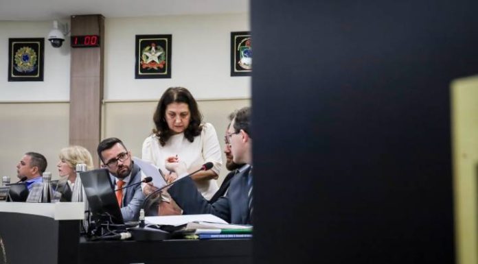 Vereador de Itapema propõe regulamentar viagens do Poder Executivo
