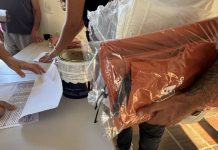 Mais de 200 pescadores artesanais de Penha recebem o kit pescador